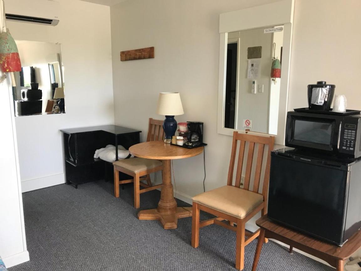 Wachapreague Inn - Motel Rooms Extérieur photo